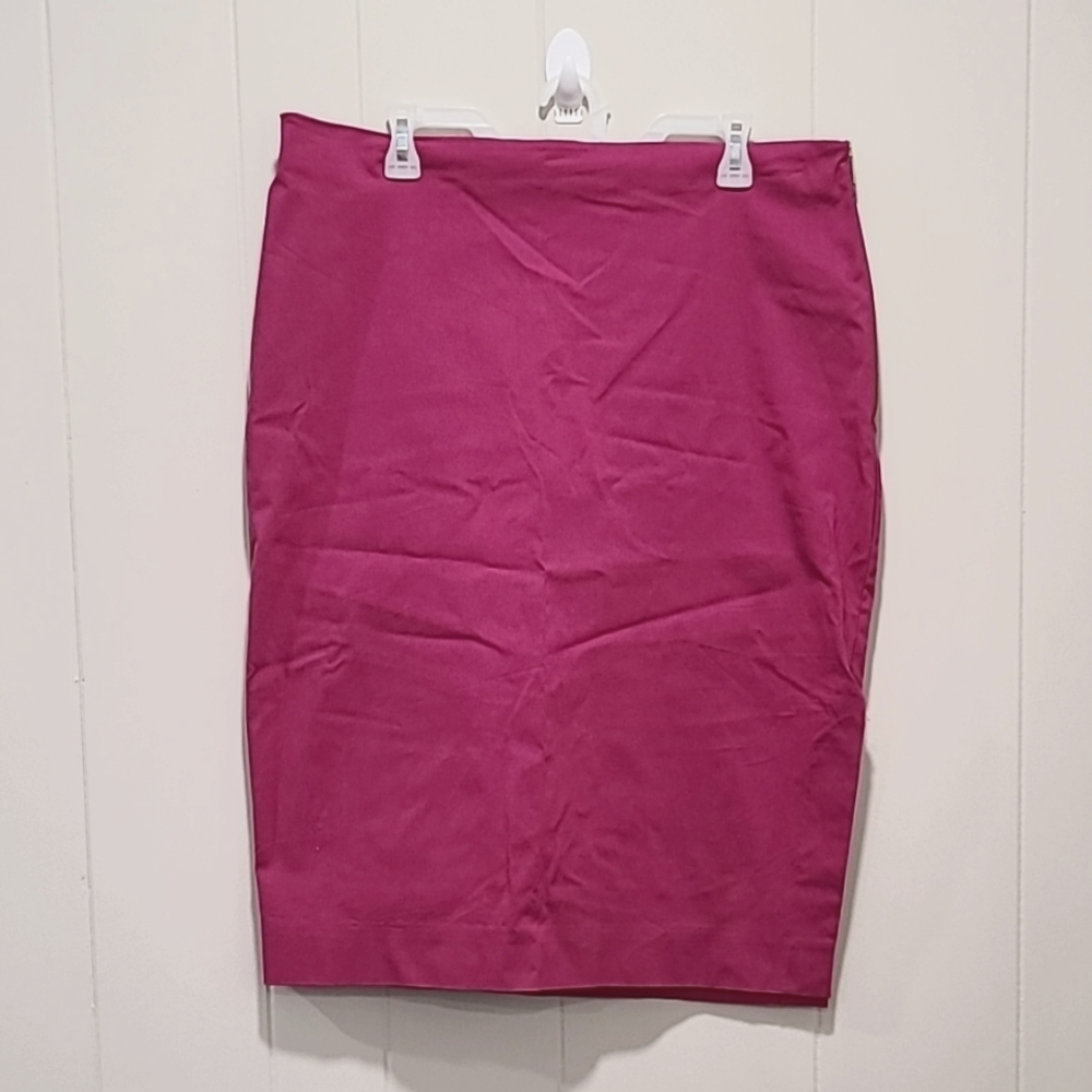 SALE!! Worthington Hot Pink Skirt